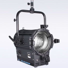 Hoog licht 200W LED Fresnel licht daglicht batterij aangedreven voor film en studio verlichting ((pole-operated juk) leverancier