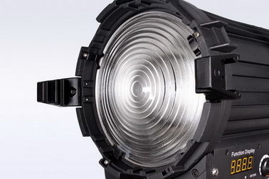 Volfram vervangend 200W LED Fresnel licht High TLCI/CRI voor televisiestudio verlichting ((Pole-Operated Yoke) leverancier