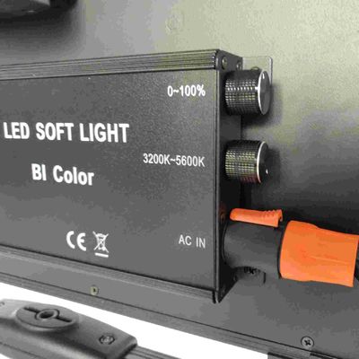 260WHigh CRI/TLCI DMX &amp; ingebouwde LCD Control LED Interview Panel Lights ((Pole-Operated Yoke) leverancier